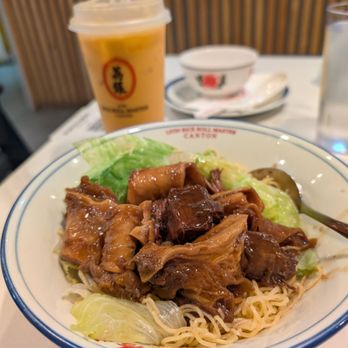 LiYin Rice Roll Master - Beef Brisket Lo Mien - Cantonese Near Me - Brookline, Massachusetts LiYin Rice Roll Master - Beef Brisket Lo Mien - Cantonese Near Me - Brookline, Massachusetts