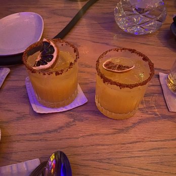 Ilios - Spicy mango margaritas - Greek Near Me - Cancún, ROO