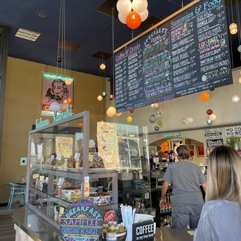 Talk Kaimuki - Front counter - Coffee & Tea Near Me - Honolulu, Hawaii Talk Kaimuki - Front counter - Coffee & Tea Near Me - Honolulu, Hawaii