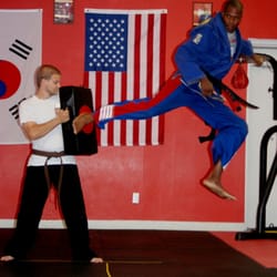 Full Thrust Taekwondo