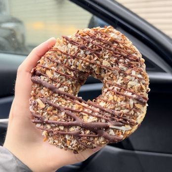 Neil's Donuts - Samoa - Bakeries Near Me - Wallingford, Connecticut