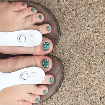 Dream Nails - Love the polka dots!! - Nail Salons Near Me - Littleton, Colorado