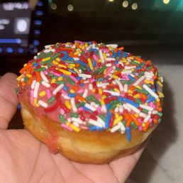 Pink sprinkle donut! Pink sprinkle donut!