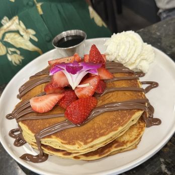 Tata's Cafe - Breakfast & Brunch Near Me - Hawthorne, California