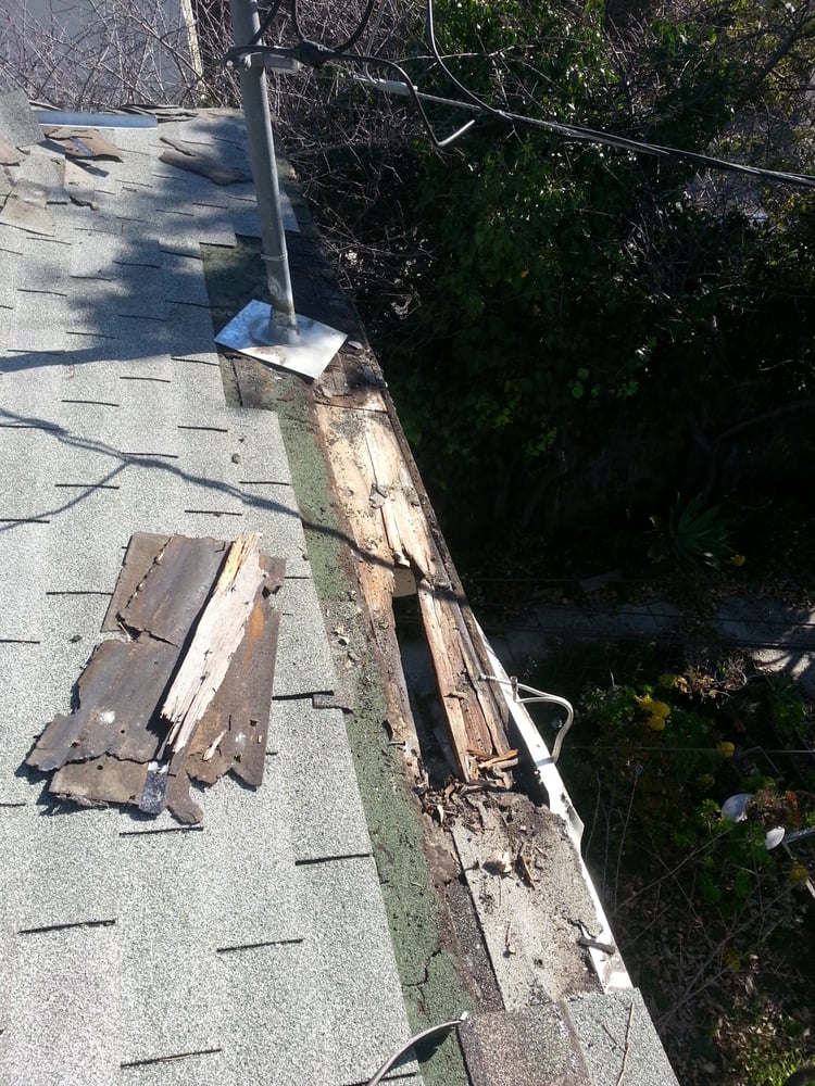 Slide of B&I Roofing