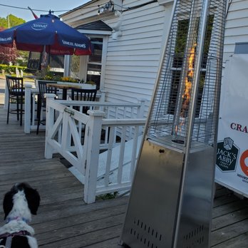 The Seal Pub And Cafe - dog friendly outdoor patio - Cafes Near Me - Harwich, Massachusetts The Seal Pub And Cafe - dog friendly outdoor patio - Cafes Near Me - Harwich, Massachusetts