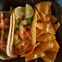 Happy Bowls - Fish tacos.