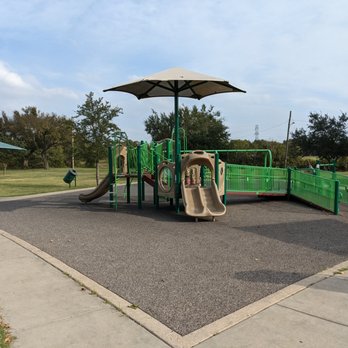 Carver Park - Playground at Carver Park, Cleburne - Parks Near Me - Cleburne, Texas Carver Park - Playground at Carver Park, Cleburne - Parks Near Me - Cleburne, Texas