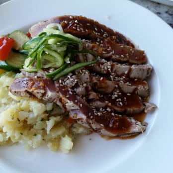 Lighthouse Kitchen + Bar - Grilled yellowfin tuna. So delicious! - Seafood Near Me - Marathon, Florida