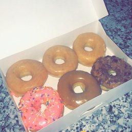 Sprinkle / maple glazed / bacon / regular glazed donuts Sprinkle / maple glazed / bacon / regular glazed donuts