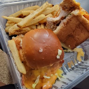 Chili's - No avocado on the Bacon Avocado Grilled chicken sandwich - Tex-Mex Near Me - Chula Vista, California Chili's - No avocado on the Bacon Avocado Grilled chicken sandwich - Tex-Mex Near Me - Chula Vista, California