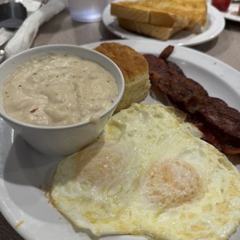 Lou's Diner - Biscuits and gravy with bacon, eggs and sourdough toast - Diners Near Me - Las Vegas, Nevada Lou's Diner - Biscuits and gravy with bacon, eggs and sourdough toast - Diners Near Me - Las Vegas, Nevada