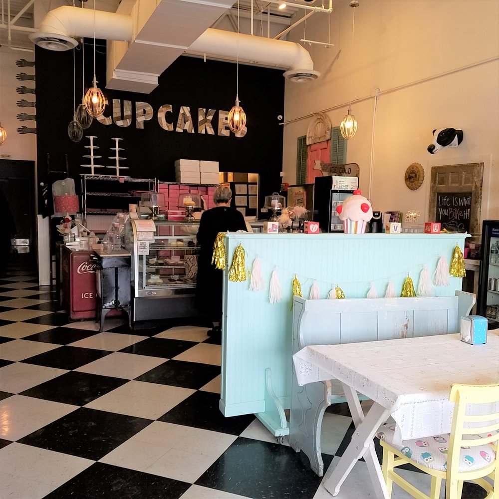 THE FLYING CUPCAKE 96 Photos & 68 Reviews 789 US 31 N, Greenwood