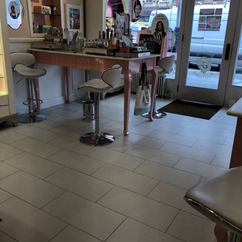 Benefit Cosmetics Boutique & BrowBar - The store interior - Cosmetics & Beauty Supply Near Me - Brooklyn, New York Benefit Cosmetics Boutique & BrowBar - The store interior - Cosmetics & Beauty Supply Near Me - Brooklyn, New York