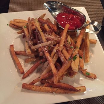 Americano Pie Bar - Parmesan truffle fries - Italian Near Me - Islip, New York Americano Pie Bar - Parmesan truffle fries - Italian Near Me - Islip, New York