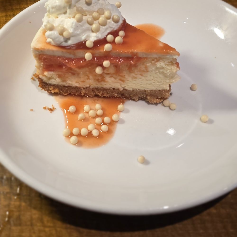 Market Tavern - Cheesecake - New American Near Me - Lodi, California