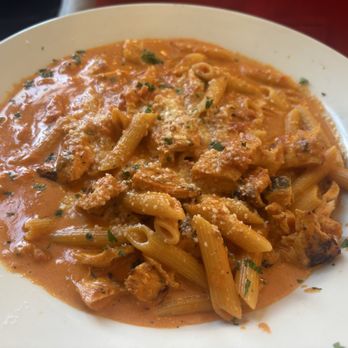 Rose’s Tavern - Penne Vodka with chicken - Bars Near Me - Naugatuck, Connecticut Rose’s Tavern - Penne Vodka with chicken - Bars Near Me - Naugatuck, Connecticut