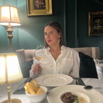 Da Barbara - Such a pretty room - Italian Near Me - Los Angeles, California