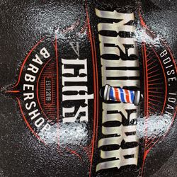 New Era Cuts Barbershop - You'll be floored by this fine quality barber shop