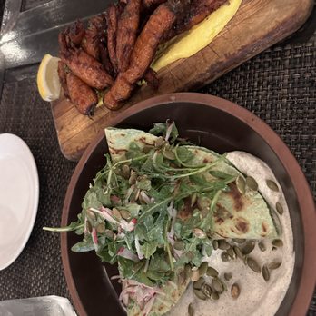 Running Goose - Exceptional beet quesadilla and carrots - Gastropubs Near Me - Los Angeles, California
