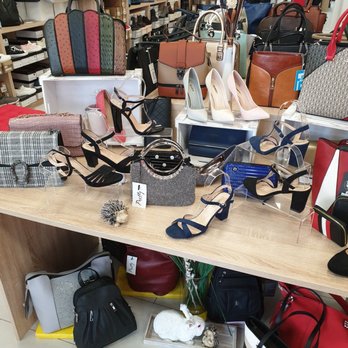 Pretty Moden - Ich liebe italienische Schuhe. Leider ist meine Größe nicht dabei. - Accessories Near Me - Buxtehude, NI