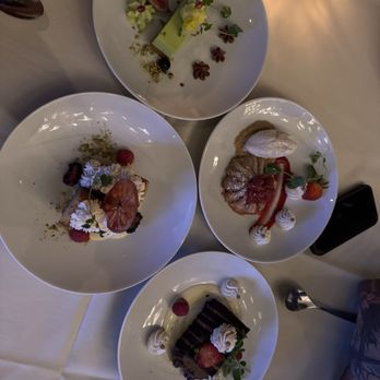 Potente - Pistachio cheesecake, crostata, masala butter cake and chocolate cake - Italian Near Me - Houston, Texas