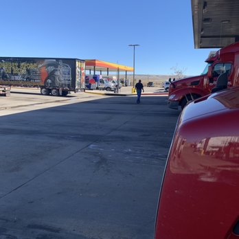 Love's Travel Stop - Gas Stations Near Me - Pueblo, Colorado