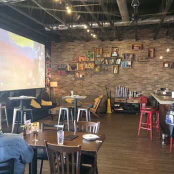 Common Theory - Interior - Gastropubs Near Me - San Diego, California Common Theory - Interior - Gastropubs Near Me - San Diego, California