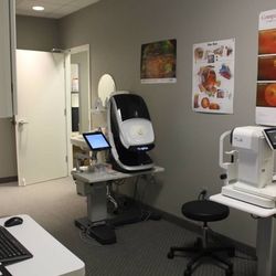 Broad View Eye Center - Berea