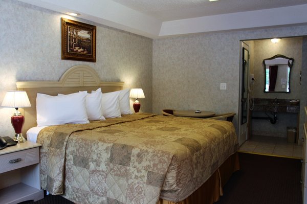Country view Inn & Suites by null