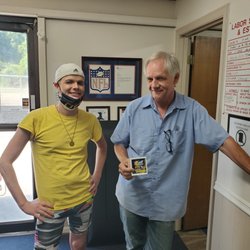 Allens TV Sales & Service - Vernon Allen is a wonderful man and treats all of his customers equally and with respect. definitely worth doing with doing business with.