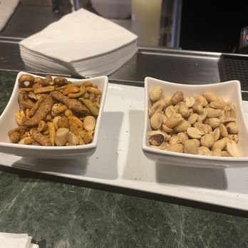 The Remington Bar - Complimentary nuts at the bar - Bars Near Me - Houston, Texas