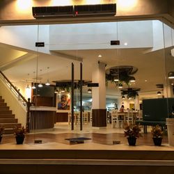 Rolando's Farm To Table Restaurant - Restaurant main entrance