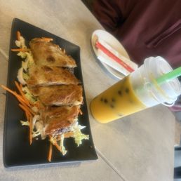Mango smoothie Beef pancake