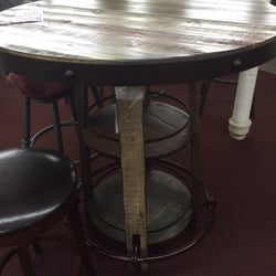 Runge Furniture - Beautiful table