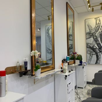 Salon Beauteous - Inside - Hair Stylists Near Me - Niles, Illinois