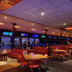 AMF Rocklin Lanes - Inside