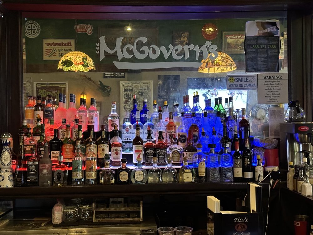 McGovern's Bar Logo