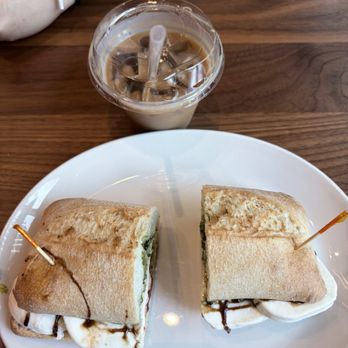 George Howell Coffee - Ice cortada and capris sandwich - Coffee & Tea Near Me - Boston, Massachusetts George Howell Coffee - Ice cortada and capris sandwich - Coffee & Tea Near Me - Boston, Massachusetts