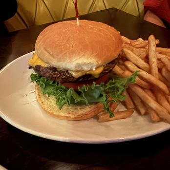 State 48 Rock House - Cheeseburger - Breweries Near Me - Phoenix, Arizona