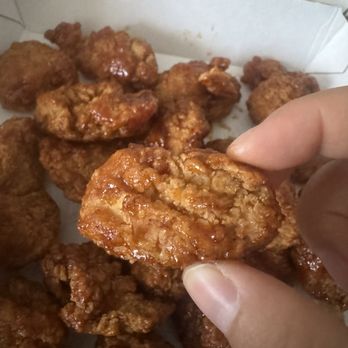 Buffalo Wild Wings - Scant sauce - Chicken Wings Near Me - San Bernardino, California