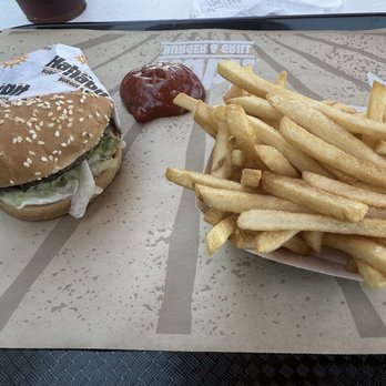 Habit Burger & Grill - Burgers Near Me - Fredericksburg, Virginia Habit Burger & Grill - Burgers Near Me - Fredericksburg, Virginia