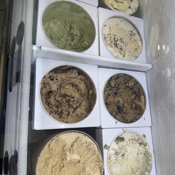 Baskin-Robbins - Ice Cream & Frozen Yogurt Near Me - Portland, Oregon Baskin-Robbins - Ice Cream & Frozen Yogurt Near Me - Portland, Oregon