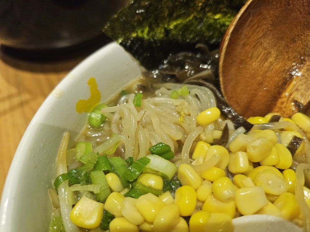 KINTON RAMEN QUEEN & SPADINA