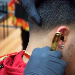 Fresh and Flow Barber Shop - Https://freshandflowbarbershop.com