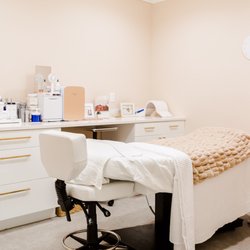 THE SHINE SPA - 7729 Clayton Rd, St. Louis, Missouri - Medical Spas