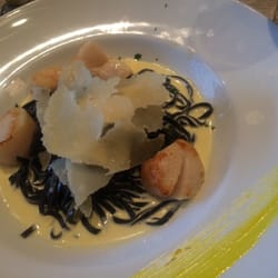 Serenata - Black Fettuccine with scallops and Parmesan cheese
