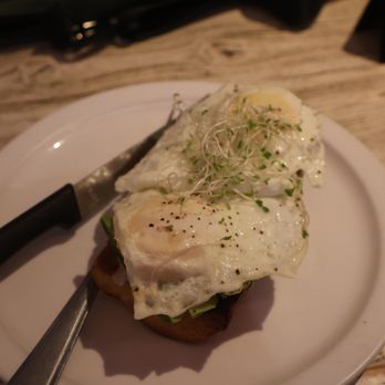 Hiking Hawaii Cafe - avocado toast - Cafes Near Me - Honolulu, Hawaii Hiking Hawaii Cafe - avocado toast - Cafes Near Me - Honolulu, Hawaii