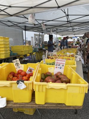 32nd Street Farmers Market by null