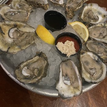 Pearlz Oyster Bar - Seafood Near Me - Columbia, South Carolina